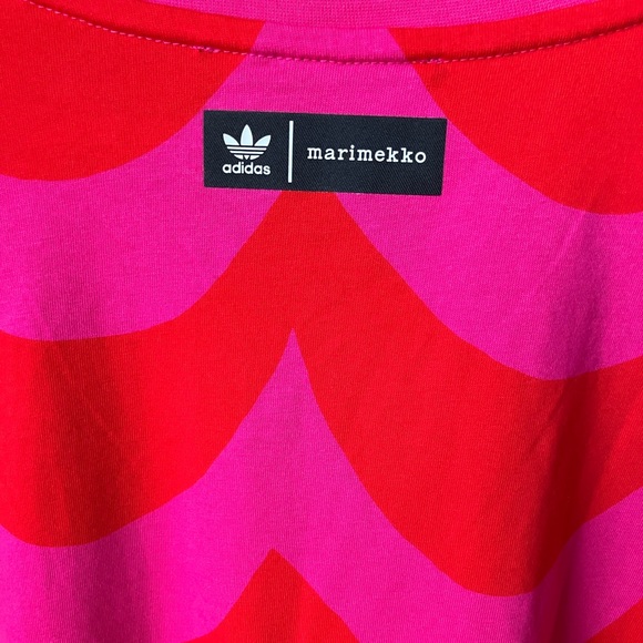 Adidas X Marimekko Graphic Tee Top 4X Pink and Red Wave Valentine’s 100% Cotton - Picture 6 of 7